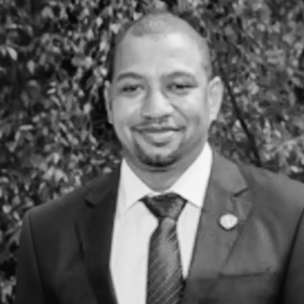 convert the selected image to a black and white photo